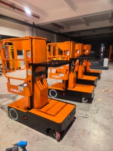 Chariot élévateur électrique autopropulsé EVERLIFT pour la manutention des commandes, capacité 300 kg, hauteur <span class=keywords><strong>de</strong></span> levage 3 m/4 m, plateforme <span class=keywords><strong>de</strong></span> travail pour entrepôt, équipement <span class=keywords><strong>de</strong></span> picking, chariot élévateur pour la manutention des commandes - Product Image 4