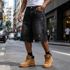 EIDEO OEM ODM Short en jean personnalisé pour <span class=keywords><strong>homme</strong></span>, coupe droite, effet moustache, bords bruts, en denim vieilli avec strass écologiques - Product Image 2