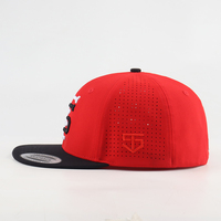 Op maat gemaakte 6-delige snapback petten van fabrikanten, ademend, waterdicht, geschikt voor buitengebruik, golfpetten, snapback met geborduurd logo.