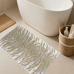 Alfombra de Baño y Ducha Amanda Latte, Tejido Jacquard con Diseño Animal, Hilo de Algodón Reciclado, Producción Personalizada, 60x100cm - Product Image 1
