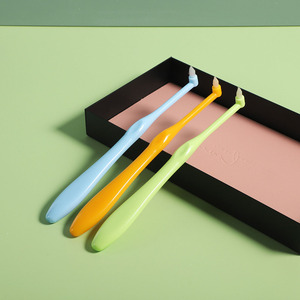 Direct Uit De Fabriek Plastic Tandheelkundige Borstel Tandenstokers Voor Kinderen Met Beugels Groothandel Beschikbaar - Product Image 4