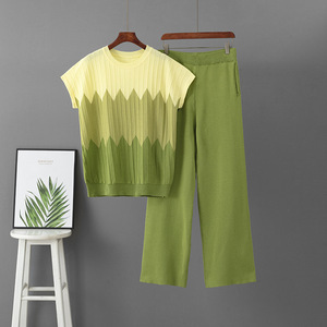 Fashion Summer Suit Contrast Color Quarter Sleeve Pullover <b>Knitted</b> Top Slim Wide Leg Pants Trousers Blouses Two-Piece <b>Knit</b> <b>Set</b> - Product Image 4