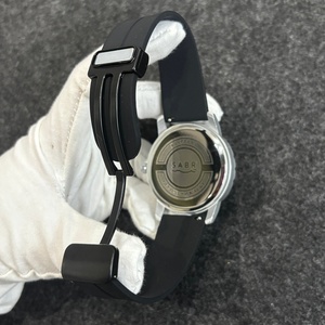 Montre à quartz pour homme en acier inoxydable avec cadran rotatif à billes de fer, boucle magnétique et bracelet en silicone, modèle Skull Twelve Galaxy - Product Image 2