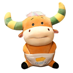 Peluche di Mucca Personalizzabile OEM ODM, Toro <span class=keywords><strong>Sorridente</strong></span> Personalizzato con Grembiule, Pupazzo di <span class=keywords><strong>Animale</strong></span> da Fattoria all'Ingrosso - Product Image 1