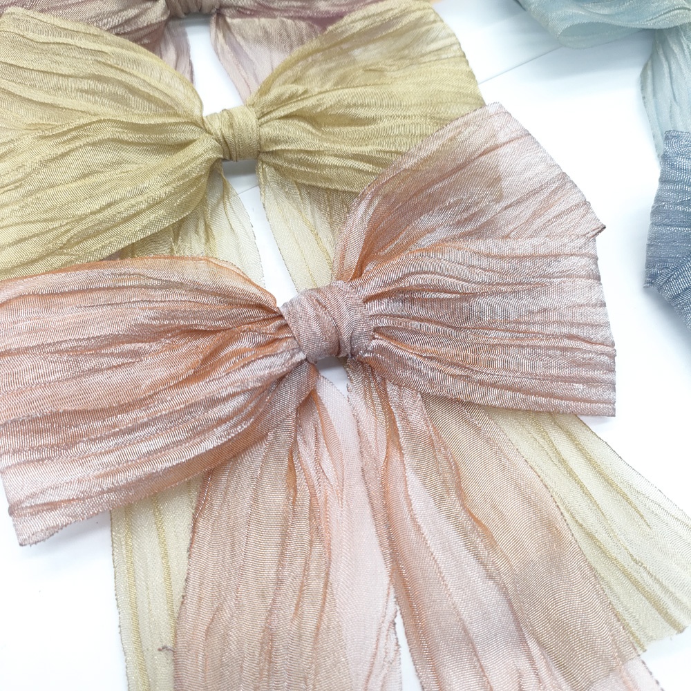 Wholesale Luxury Solid Chiffon Butterfly Bow Adhesive Tape Gift Bag Boxes Packaging Gift Wrapping Exquisite Christmas Fashion