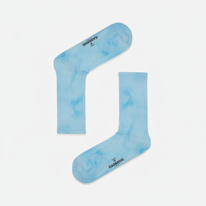 Chaussettes de sport bleues effet vieilli en batik, respirantes pour usage quotidien - Product Image 2