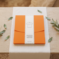 Boîte en carton rectangulaire ivoire recyclable et très prisée pour chemises, idéale pour les magasins de vêtements et les cadeaux