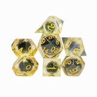 Jeu de dés polyédriques DND en acrylique et résine avec noyau liquide, 7 pièces, bords tranchants, coffret cadeau pour jeux de D&D