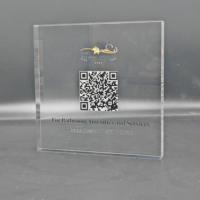 Support de codes à barres QR en acrylique transparent personnalisé personnalisé Bloc de présentoir Wifi en acrylique carré transparent