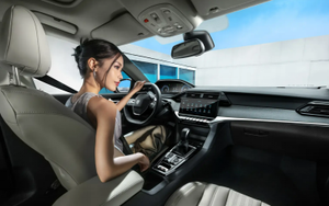 Autos Nuevos Dongfeng a Buen Precio, Liquidación 2025, <span class=keywords><strong>Peugeot</strong></span> <span class=keywords><strong>408</strong></span> Aisin GEN3 6AT, Volante a la Izquierda, Auto para 5 Personas - Product Image 4