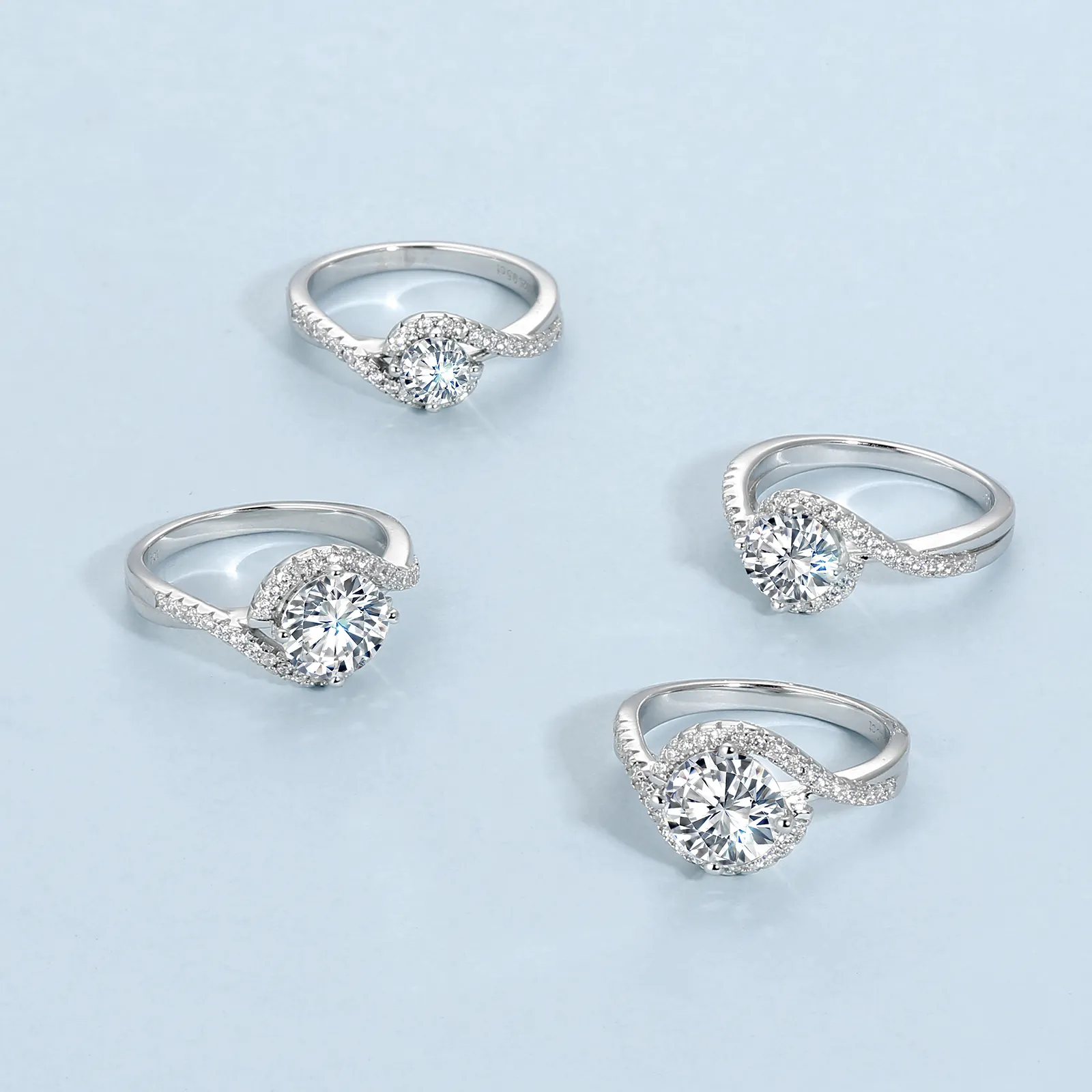 0.5CT/1CT/1.5CTモアッサナイト結婚指輪は925スターリングシルバーゴールドメッキラボで育った女性のためのダイヤモンド婚約指輪を約束します