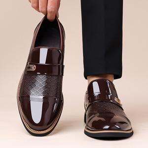 Chaussures habillées à enfiler pour hommes, bout pointu, en cuir verni noir uni, pour le bureau, les occasions formelles et les mariages, toutes saisons, semelle extérieure en caoutchouc - Product Image 3