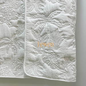 Ensemble de literie 3 pièces en microfibre matelassée de qualité supérieure, garnissage en polyester, <span class=keywords><strong>couvre</strong></span>-<span class=keywords><strong>lit</strong></span> léger et écologique - Product Image 2