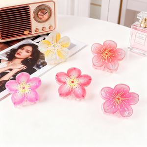 Pinza <span class=keywords><strong>de</strong></span> Pelo Versátil con Diseño Floral <span class=keywords><strong>de</strong></span> Flor <span class=keywords><strong>de</strong></span> Ciruelo para <span class=keywords><strong>Mujer</strong></span>, Ideal para Peinados Recogidos y Accesorios Elegantes para la Parte Trasera <span class=keywords><strong>de</strong></span> la Cabeza - Product Image 4