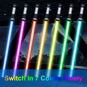 Épée laser unisexe à changement de couleur par induction, jouet sonore lumineux en plastique avec fonction de docking deux-en-un, pour enfants de 8 à 13 ans - Product Image 2