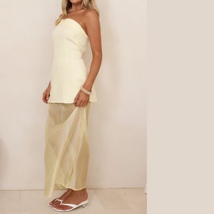 เดรสออกงานกลางคืนแม็กซี่เกาะอกเซ็กซี่ระบายอากาศได้ดีมีลายเย็บปะต่อกัน - Product Image 2