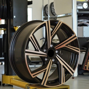 Rines de Aleación de Aluminio para Autos de 18-20 Pulgadas, <span class=keywords><strong>Precio</strong></span> de Fábrica, 5x112, Fundidos o Forjados, Diseño Multirradio Pulido con ET de 35 mm - Product Image 5