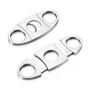 Cadeau pour la fête des pères, coupe-cigares guillotine en acier inoxydable, ciseaux à coupe droite durables, accessoires pour cigares pour hommes - Product Image 2