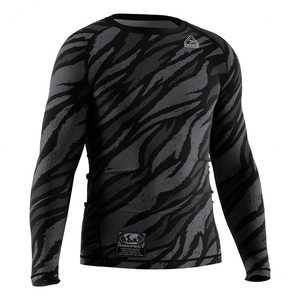Camiseta de Compresión para Hombre con Tecnología de Gestión del Sudor, Ideal para Jiu Jitsu, MMA y Lucha Libre - Product Image 5