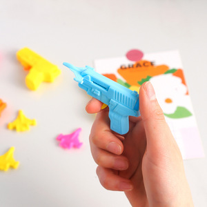 Pistola Lanza Aviones de Juguete de Plástico para Niños de 5 a 7 Años, Lista para Jugar en Interiores y Exteriores - Product Image 4