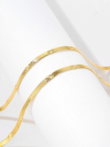 Collar de cadena de espiga chapado en oro PVD de 18k, cadena de acero inoxidable en capas con diseño de hueso de serpiente, cadena con diseño de hoja en relieve, collar impermeable - Product Image 3