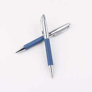 Stylo en cuir bleu et acier inoxydable - Product Image 3