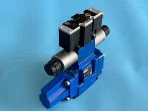 โซลินอยด์วาล์วควบคุมทิศทางรุ่นดั้งเดิม R901006547 4WRZE10W6-50-7X/6EG24N9ETK31/F1D3M อัตราการไหล 180 ลิตร/นาที แรงดัน 315 บาร์ - Product Image 5
