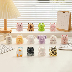 Figuras de Resina de Animales Yu Mo, Lindas Decoraciones de Escritorio, Juguetes en Caja Sorpresa, Recuerdo para el Hogar, Regalo - Product Image 1