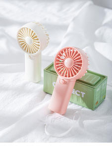 Ventilador de Mano Personal Portátil al por Mayor, Funciona con Batería, Regalo de Verano para Viajes al Aire Libre en Auto o RV, Pequeño Ventilador de Mano de Plástico - Product Image 3