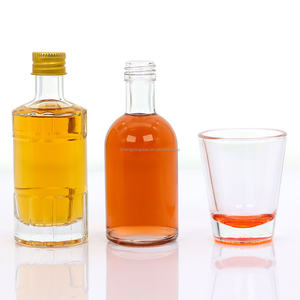 Bouteilles en verre miniatures transparentes et vides, portables et rechargeables pour <span class=keywords><strong>whisky</strong></span>, vodka, rhum, dégustation, <span class=keywords><strong>bar</strong></span>, fête, cadeaux de mariage - Product Image 4