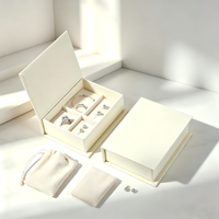 Boîte cadeau magnétique de luxe en forme de livre pour bijoux, avec logo personnalisé en feuille d'or, boîte rigide en papier avec insert en mousse, fabrication OEM, vente en gros