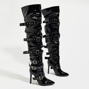 Bottes de moto punk pour femme, à talons hauts, au-dessus du genou, à bout pointu, cloutées, avec fermeture éclair et boucle de ceinture, pour l'hiver - Product Image 4