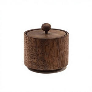 Tarro de Miel de Madera Redondo con Tapa Abatible, Hecho a Mano, Apto para Calentar, Lavable en Lavavajillas, Contenedor Hermético para Alimentos, Diseño Minimalista para Cocina - Product Image 6