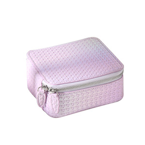 Boîte à bijoux portable en cuir PU avec fermeture éclair, étui de rangement léger et élégant pour colliers et bracelets, idéal pour les voyages - Product Image 4