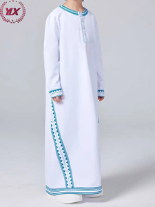 Abito <span class=keywords><strong>arabo</strong></span> <span class=keywords><strong>bianco</strong></span> fatto a mano da bambino ricamo blu tradizionale Design a maniche lunghe personalizzabile a colori in poliestere per ragazzi - Product Image 4