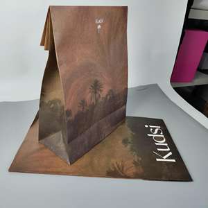 Bolsas de Papel Kraft Impresas a Todo Color Personalizadas, Bolsas de Embalaje de Lujo con Logotipo de Marca para Boutique y Comercio Electrónico - Product Image 2