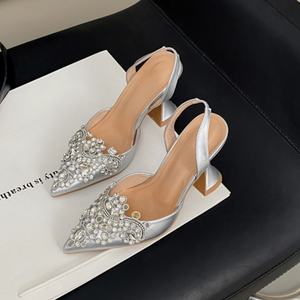 <span class=keywords><strong>Eleganti</strong></span> scarpe da sposa Sexy in <span class=keywords><strong>argento</strong></span> con soletta in gomma con strass in PU <span class=keywords><strong>tacchi</strong></span> sottili per feste estive autunno matrimonio - Product Image 4