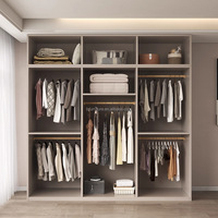 Armario de Dormitorio Convertible Moderno de Madera Maciza con Puerta de Vidrio y 6 Puertas para Uso en Hoteles