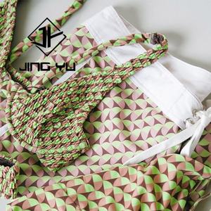 Traje de Baño Profesional al por Mayor, Traje de Baño Hawaiano Reversible de Nailon Reciclado, Traje de Baño Estampado de Alta Calidad - Product Image 2