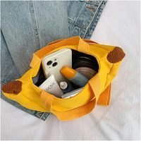 Sac banane mignon en nylon, sac de poitrine fantaisie pour femme, pochette, portefeuille en forme de fruit, cadeaux pour filles et femmes