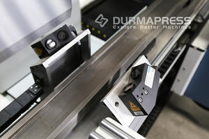 Fleksibel seri Genius 3200mm DELEM DA69S Bender dengan manajemen Tandem dan multi-stasiun pemrograman untuk bagian yang kompleks - Product Image 6