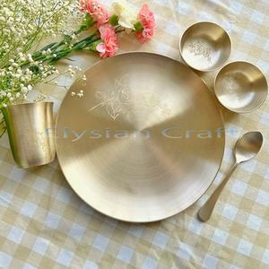 Juego de Vajilla Thali de Bronce/Kansa de Alta Calidad, 5 Piezas, con Tazones, Plato para Postre y Vaso, para Beneficios para la Salud, Yoga y Estilo Vintage - Product Image 2