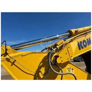 Excavatrice sur chenilles Komatsu PC490LCI-11 d'occasion, équipement de construction lourd Komatsu, 49 tonnes, utilisation sur site minier. - Product Image 5