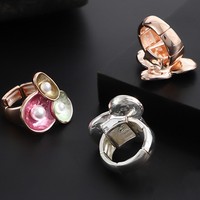 Modische neue farbige blumen verstellbare ringe emaille perlenblätter elastische schnur ringe