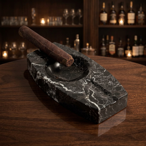 Cendrier en marbre noir fait main avec repose-cigare en bois, accessoire de luxe pour fumer des cigares - Product Image 6