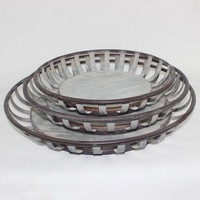 Ensemble de trois paniers en fil métallique vintage en forme de cercle en détresse Plateau de service écologique pour la décoration intérieure
