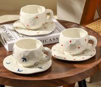 Juego de Tazas de Cerámica Rusas Bonitas en Oferta, Diseño de Flores y Corazones de Cereza, Taza de Café con Platillo, Vajilla de Regalo para el Hogar y la Cocina