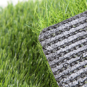 Césped artificial sintético de alta densidad de 60mm de altura, césped falso de aspecto Natural hecho de plástico duradero - Product Image 1