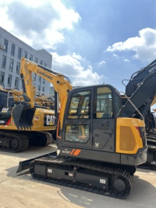 Nueva excavadora de cadenas pequeña LiuGong 906F de 6 toneladas, equipada con motor Yanmar y sistema hidráulico con sensor de carga, cabina de amplia visión. - Product Image 2