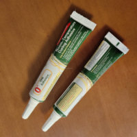 Nouvelle colle TPR transparente et flexible à faible odeur (0 degré) pour emballage anglais, idéale pour les jouets squishy faits main et la scellure.
